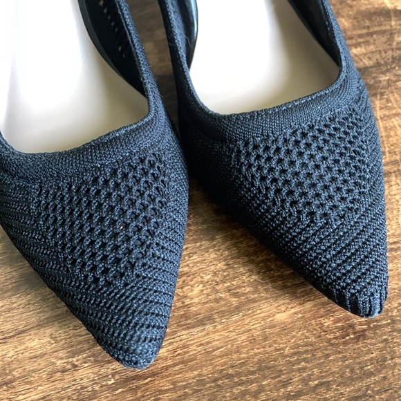 NEIMAN MATCUS BLACK KNIT STILETTO SHOE - Picture 2 of 8